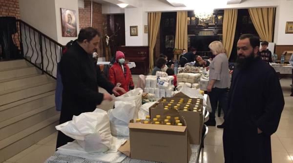 parohia iancu vechi matasari daruri de sfintele pasti pentru 120 de familii sarace si refugiati ucraineni