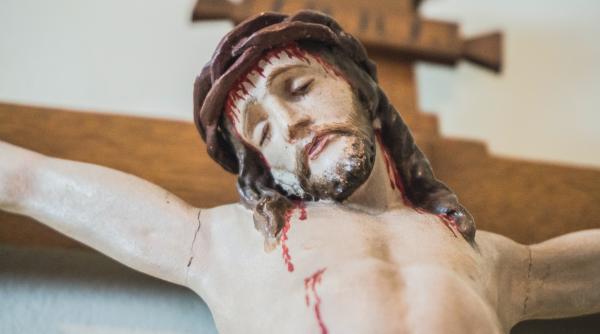 saptamana patimilor vinerea mare cea mai trista dintre zilele patimirii domnului