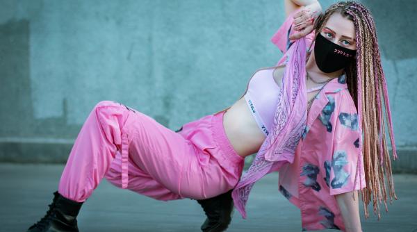 studenta arestata in rusia pentru ca s a filmat facand twerk in fata unui monument istoric