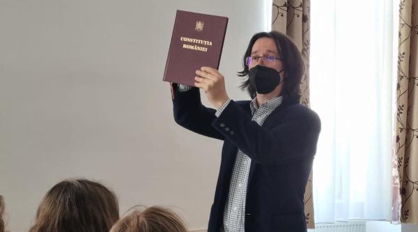 usr ii propune la curtea constitutionala pe cristi danilet si p ter eckstein kov cs