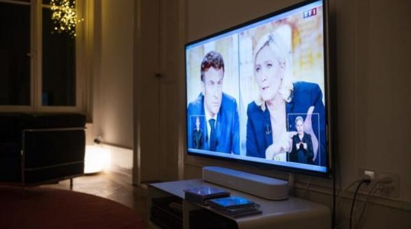 francezii din romania isi aleg presedintele sectii de votare deschise la bucuresti cluj napoca iasi