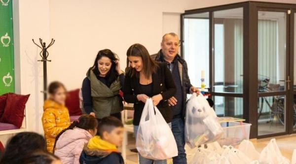 ioana constantin si stefan florescu actiune pmp de paste in sectorul 6 pentru familiile nevoiase