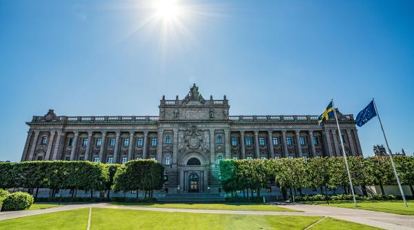 suedia decide in mai daca va initia aderarea la nato