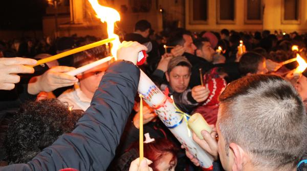 hristos a inviat slujba de inviere live aici video