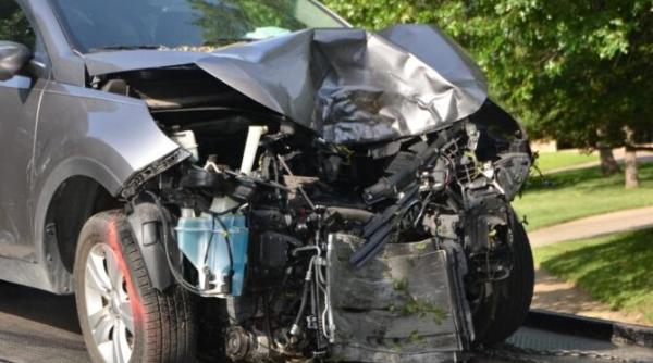 o soferita de 24 de ani a fost ranita grav dupa ce a izbit un tir stationat langa vaslui