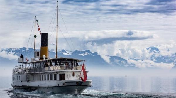 un feribot s a scufundat in japopnia zece persoane pierzandu si viata