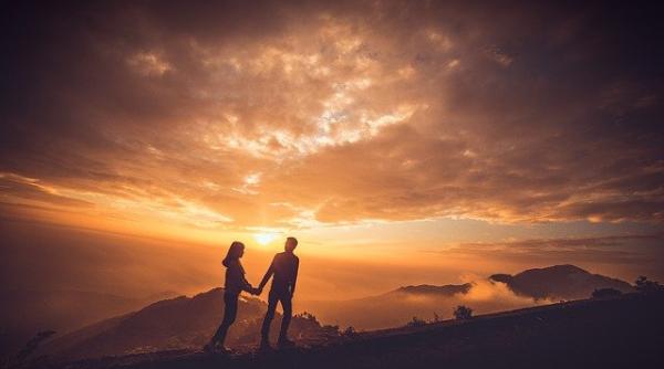 prognoza meteo pe o luna urmeaza vreme mai rece si ploi cand se incalzeste temperaturi mai ridicate decat normalul perioadei