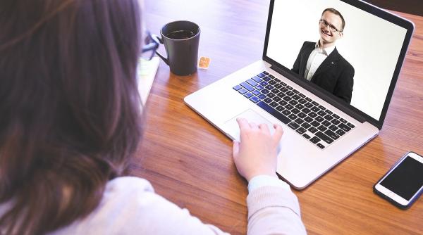 5 sfaturi pentru interviul online de angajare p