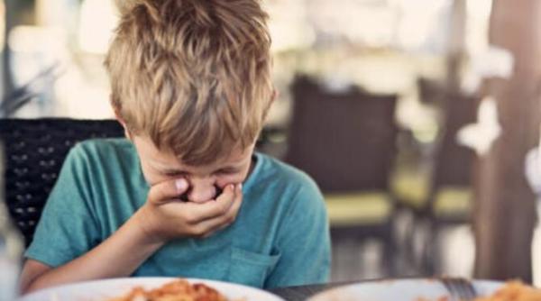 mancarurile care devin toxice atunci cand le reincalzesti