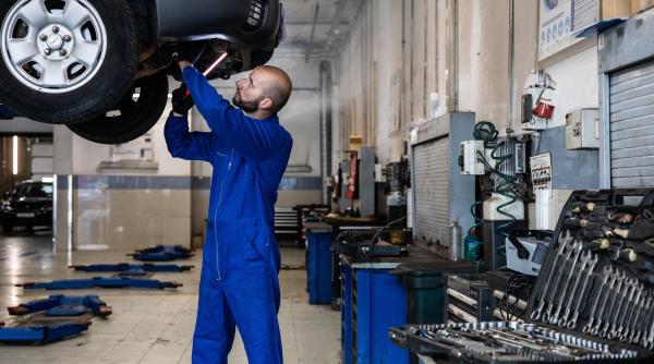 marea britanie renunta la inspectia tehnica periodica a autovehiculelor boris johnson anunta noi metode prin care ajuta populatia