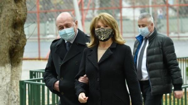 traian basescu ar fi evacuat vila de protocol din cartierul primaverii