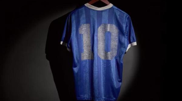 cate milioane de dolari au fost licitate pentru tricoul purtat de maradona contra angliei in 1986 a doborat toate recordurile
