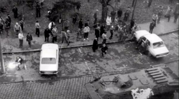 disciplina noua la clasa a xii a revolutia din 1989 legea a fost adoptata in camera deputatilor