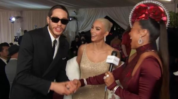 kim kardashian face aluzie la casatoria cu pete davidson a patra oara e cu noroc