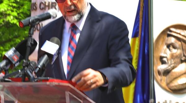 zilei reformei protestante monument dedicat lui martin luther si jean calvin inagurat in parcul sala palatului