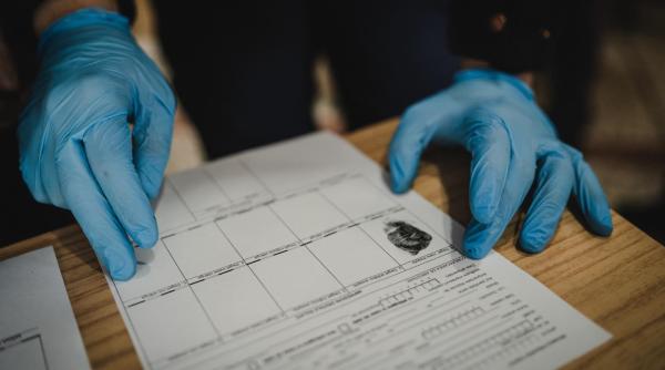 legea politiei romane a fost modificata cat timp poate fi tinuta o persoana in sectie pentru verificari