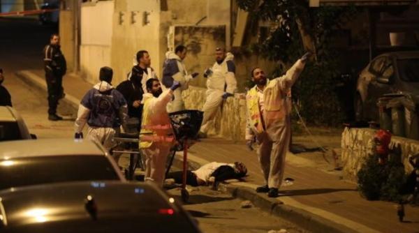 atac terorist in orasul israelian elad cei doi teroristi se afla inca in libertate si lucrau la o firma locala