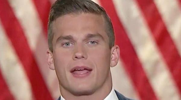 sursa video imagini deocheate l ar putea lasa pe cel mai tanar congresman american fara scaunul sau