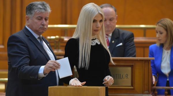 usr proiect pentru desfiintarea pensiilor speciale laura vicol psd oamenii se uita la noi si chiar nu vreau ca cineva sa creada ca ne jucam