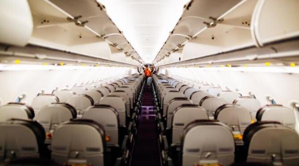 masura neobisnuita a unei companii aeriene au scos din scaunele din avione pentru a folosi mai putin personal