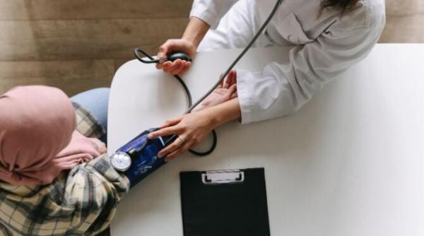 celule imunitare create in laborator au vindecat doi pacienti cu leucemie