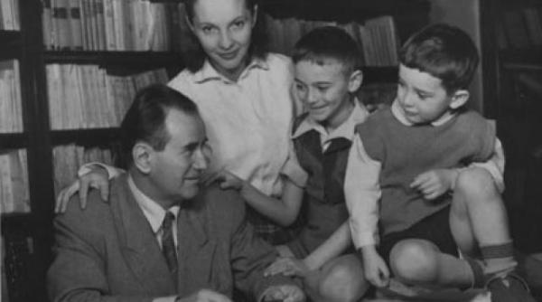 stranuta si se uita in jur asteptand apreciere ovid crohmalniceanu despre camil petrescu