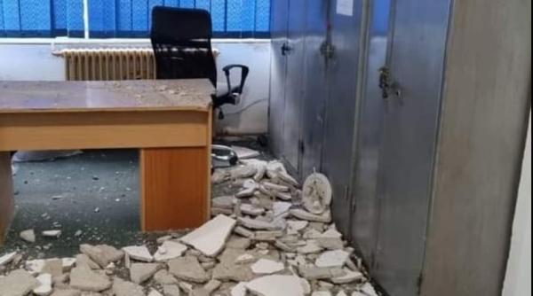 tavan prabusit intr o sectie de politie din dambovita