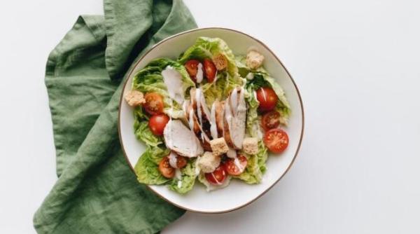 ingrediente pe care sa nu le pui in salata daca esti la dieta
