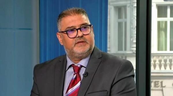 o poveste de succes cum a iesit marian daragiu din comunitatea defavorizata si discriminata in care a trait astazi e la ministerul educatiei video