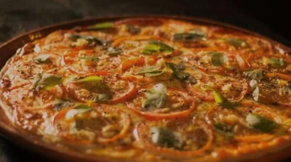 placinta rustica cu vinete ardei doar 130 de calorii pentru un adevarat rasfat culinar