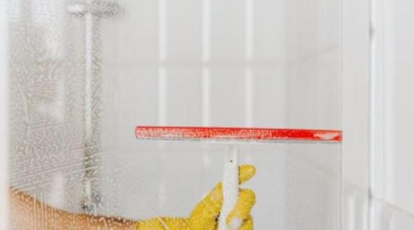 spala geamurile in doar 15 minute sfaturile gospodinelor cu experienta ne salveaza de ziua