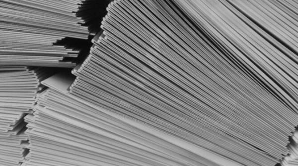 protest cu 2 500 de persoane in fata guvernului sindicalistii din posta isi striga nemultumirile privind salariile