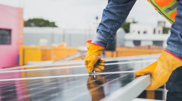 in ue acoperisurile devin o solutie nepretuita la criza actuala a combustibililor fosili