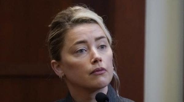 johnny depp fuge de amber heard in europa in vacanta pauza de la proces fosta sotie il acuza ca a agresat o in luna de miere