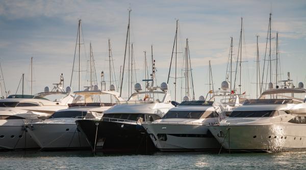 vecina cu romania tara devenita refugiu pentru superyacht urile detinute de oligarhii rusi sanctionati