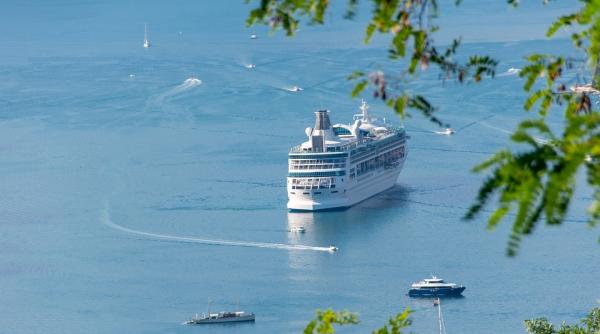 doi soti vor sa si petreaca restul vietii pe nave de croaziera ii costa jumatate din creditul ipotecar