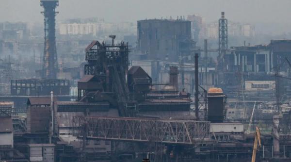 imagini dramatice cu soldatii ucraineni evacuati din combinatul azovstal reactia presedintelui zelenski video