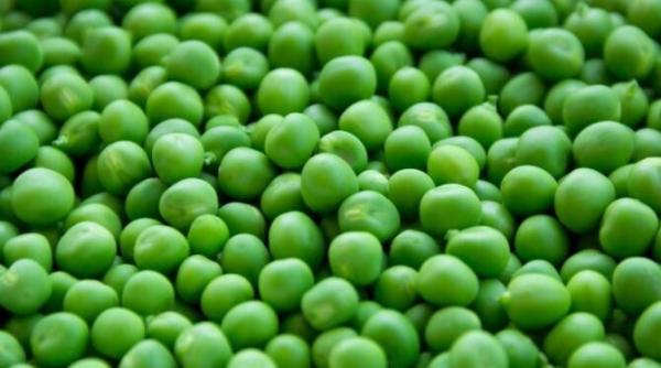 ai o punga cu mazare congelata poti prepara o mancare simpla rapida si hranitoare reteta cu care nu dai gres