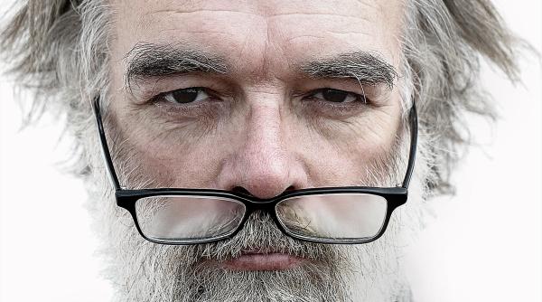 lentilele inteligente de contact ar putea deveni ecrane de computere