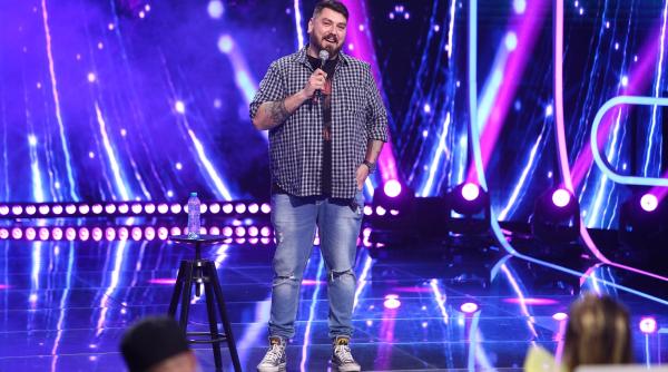 micutzu aparitie surpriza in marea finala iumor mihai petre mi se pare un artist foarte talentat