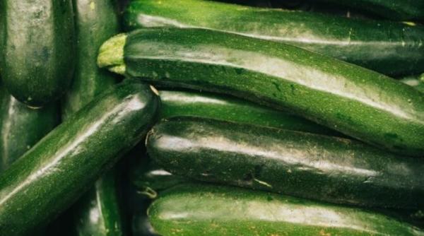 prajitura fara unt preparata din 2 dovlecei o reteta delicioasa care este hitul sezonului