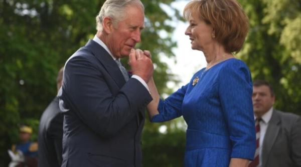 printul charles primit de custodele coroanei romane margareta la palatul elisabeta