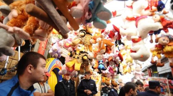 complexul dragonul rosu din capitala luat la control de anaf un loc in care evaziunea fiscala este la ea acasa video