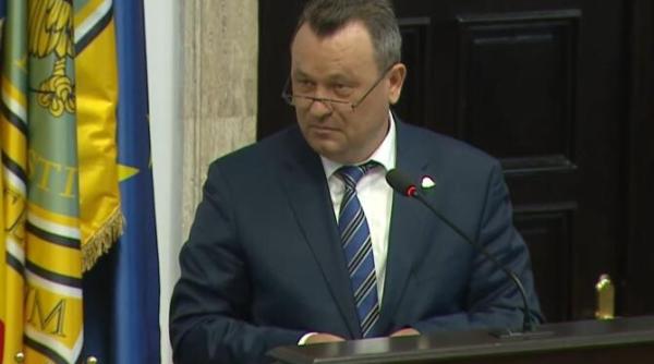 nicolae istudor ase am auzit ca studentii nostri nu sunt bine pregatiti e fals se da o batalie pe einicolae istudor ase am auzit ca studentii nostri nu sunt bine pregatiti e fals se da o batalie p