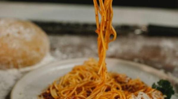 paste cu somon si crema de praz usoare si cremoase le prepari intr o tigaie si sunt gata in 10 minute