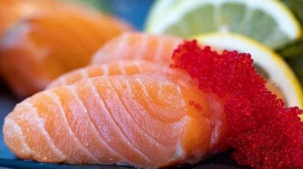 somon cu unt si usturoi o reteta de care te vei indragosti