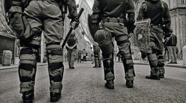 un barbat a fost gazat pana la moarte de politie