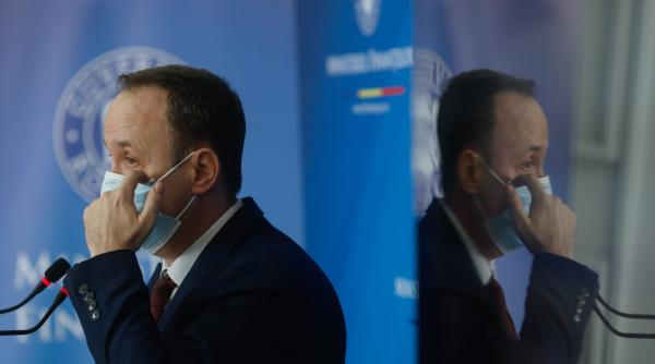 amanarea ratelor un cadou otravit asoltanie cand statul vine cu un pachet care sa ma ajute ma caut in portofel am senzatia ca le mananc mancarea si viitorul fetelor mele