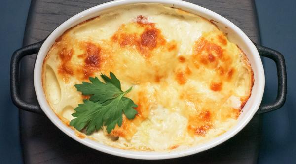 cartofi cu masline si telemea la cuptor reteta turceasca aparent banala dar extrem de gustoasa