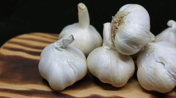 pune usturoi sub perna vei fi surprins cand vei vedea ce se intampla